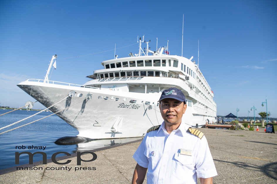 MasonCoPress's tweet image. Touring a Great Lakes cruise ship, the Pearl Mist
MUSKEGON — On Monday I had the opportunity to tour the MV Pearl Mist while it was docked at Heritage Landing along Muskegon Lake.
Read more here:
masoncountypress.com/2025/07/22/tou…