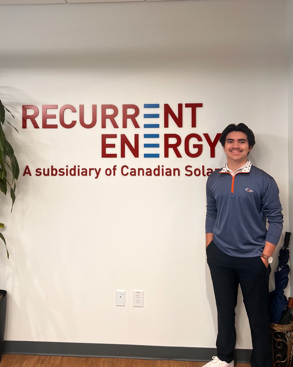 UTSA's tweet image. Summer is for internships, and we're celebrating our real estate students! 🏢
📸: Gracie Johnson, a senior who's interning at Stout in Dallas
📸: Wyaat Harrell, a senior who's interning at Affinius Capital
📸: Atreyu Brub, who's interning at Recurrent Energy in Austin…