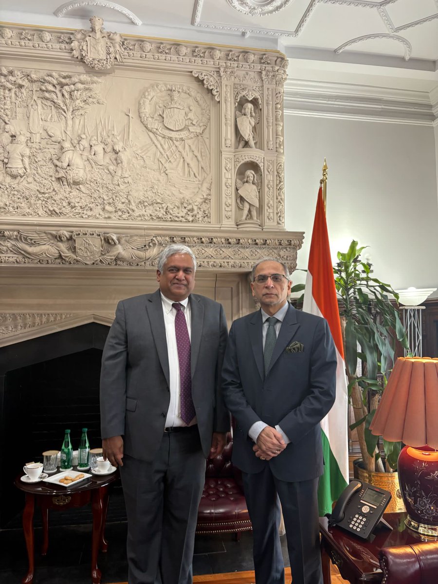Had an engaging chat with MIT Provost Dr. Anantha Chandrakasan about  emerging technologies like AI and Quantum computing and the new opportunities these fields offer in educational collaboration between 🇮🇳 and 🇺🇸 institutions.
