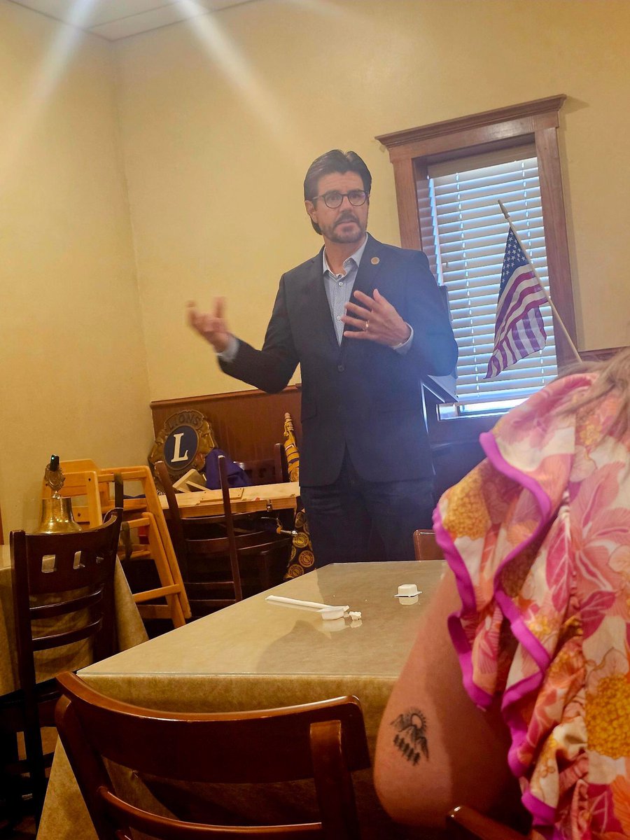 ColeHefnerTX's tweet image. Enjoyed speaking to the Mount Pleasant Lions Club last Thursday! Always great to visit with folks back home about the important work we’re doing in Austin to protect our conservative values and fight for the future of rural Texas. Thank you for having me!