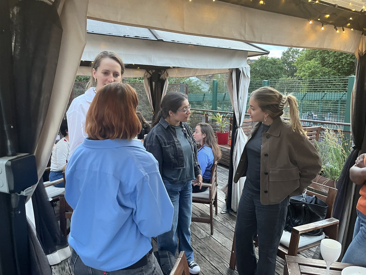notanastronomer's tweet image. had a lovely evening with about 40 women working across science & tech policy - more events to come
@ludunsb @pastasnack_e