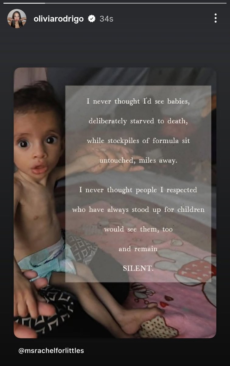 oliviarodrbr's tweet image. "Nunca pensei que veria bebês deliberadamente sendo mortos de fome, enquanto estoques de fórmula estão intocados a quilômetros de distância.
Nunca pensei que pessoas que eu respeito, que sempre defenderam crianças as veriam e se permaneceriam em SILÊNCIO."
Olivia Rodrigo…
