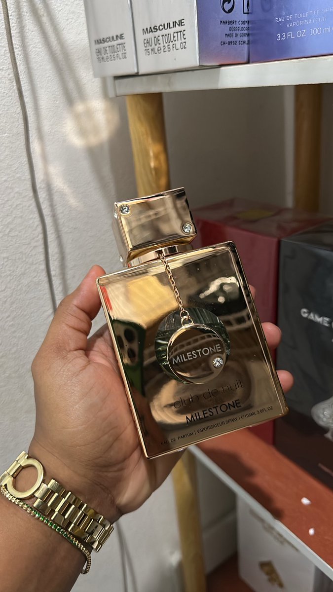 Para el que busque un opcion del perfume más económica.