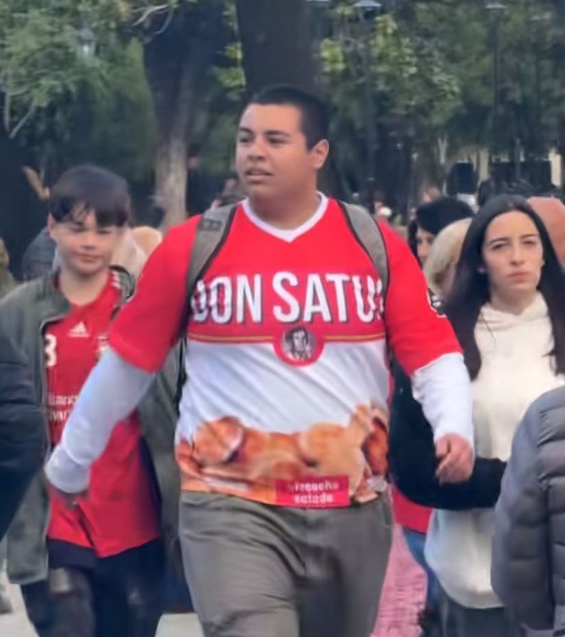 CENIZEN's tweet image. cuando pegas laburo en la municipalidad