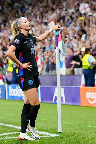 HawkesAFC's tweet image. aura. please talk respectfully when you’re mentioning Chloe Kelly. arsenal’s finest❤️
