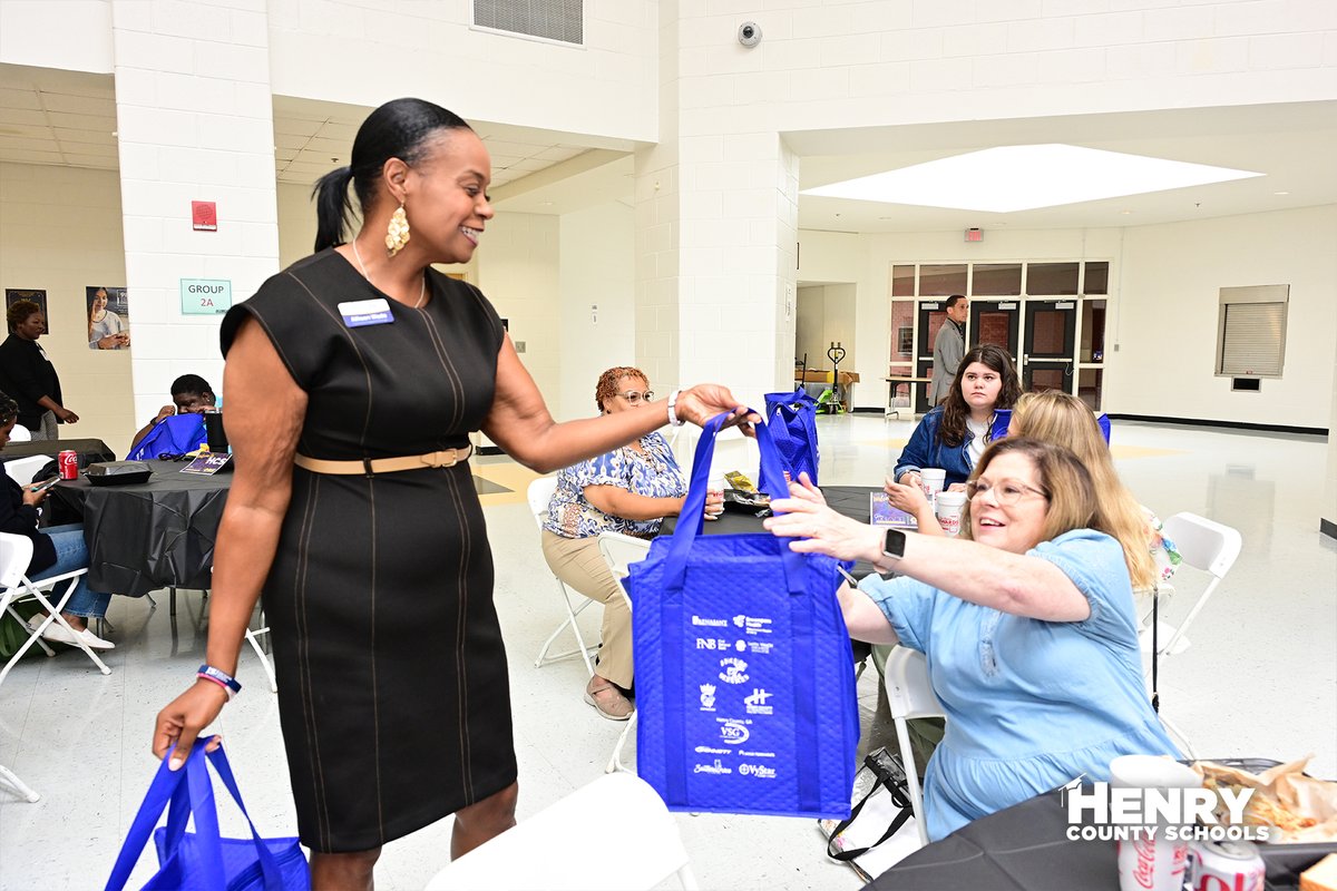 As this year’s Orientation for New Educators (O.N.E.) comes to a close, we’re grateful for the incredible support from our Chamber of Commerce and community partners. Thanks for helping us welcome the district's newest educators as they prepare to shape bright futures across our