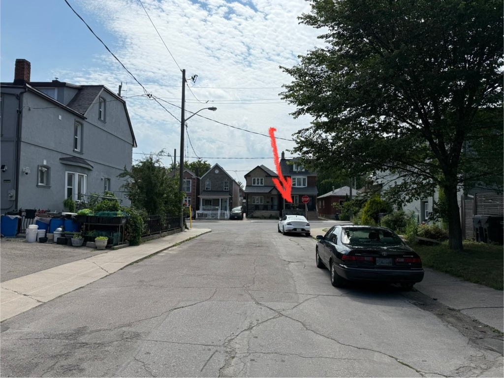 Canada sucks! I got a parking ticket from this authoritarian state police. Of course absolutely zero signage within hundreds of feet of my car. Canada knows most rental cars drivers are from US. They are purposely stealing our money because they don’t have any of their own.