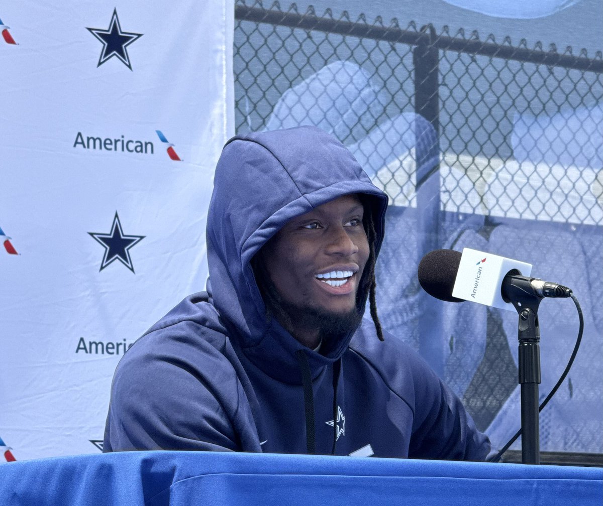jonmachota's tweet image. Cowboys WR George Pickens when asked if he has a split personality on and off the field: “Yeah, I definitely don’t want to go on the field and try to be a princess or anything. I’m definitely gonna try to play football. Off the field, I’m a definitely a different person. I can’t…