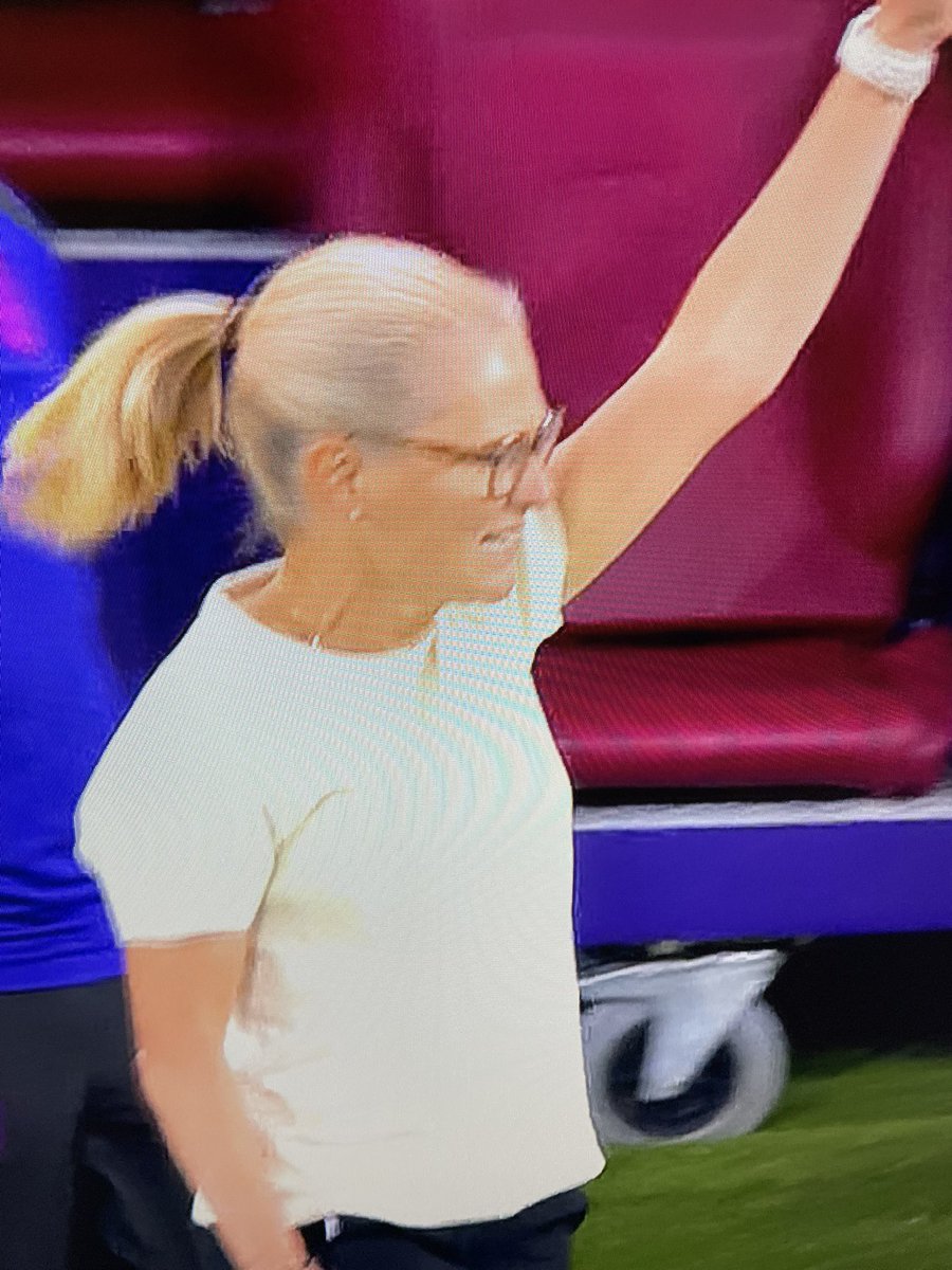 JamesWSquire's tweet image. So proud of the @Lionesses. Incredible tenacity & spirit.
Commiserations to a brave Italy. @AzzureFIGC
What a fantastic @WEURO2025 !
🏴🇮🇹 #InghilterraItalia 2-1