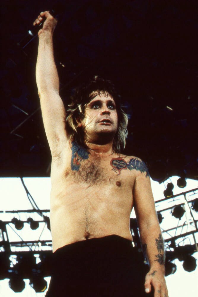 thatdudeTG's tweet image. Prince of Darkness💜