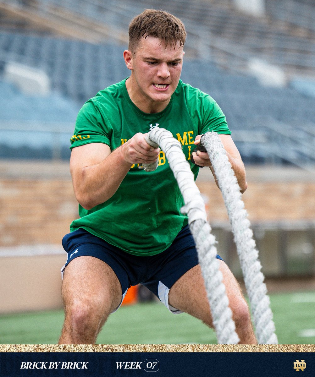 NDFootball's tweet image. 7️⃣ weeks of building the foundation BRICK BY BRICK
#GoIrish☘️