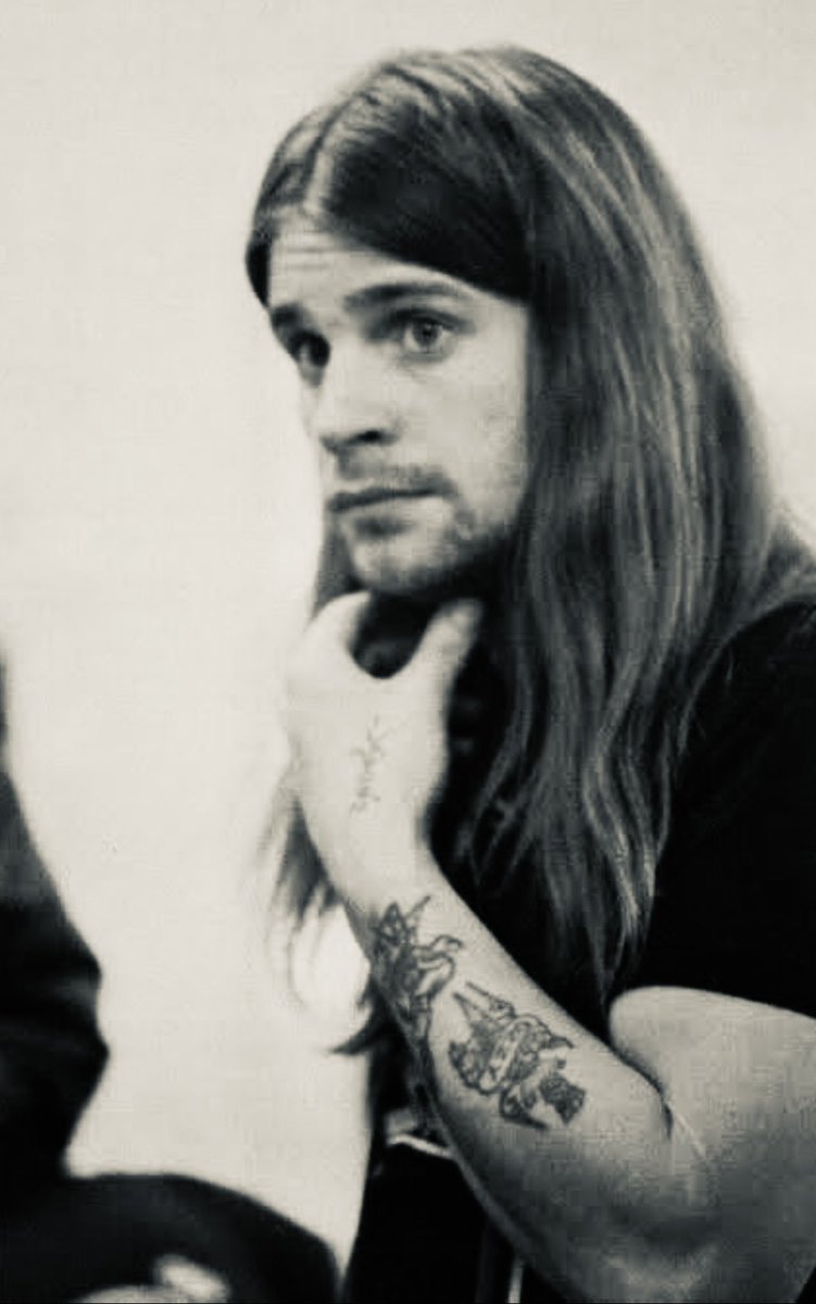 #RIPOzzyOsborne what a sad day, incredible talent, legacy and character . They don’t make them like this anymore. Poor Sharon and family 🖤