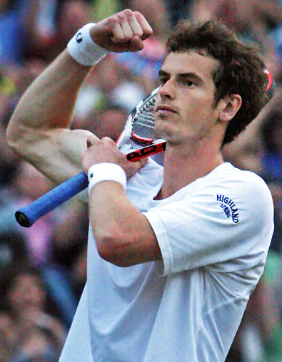 MurrayMusing's tweet image. Now that we know that he's getting one, which pose should Andy Murray's Wimbledon statue be in? With trophy/without? 🤔