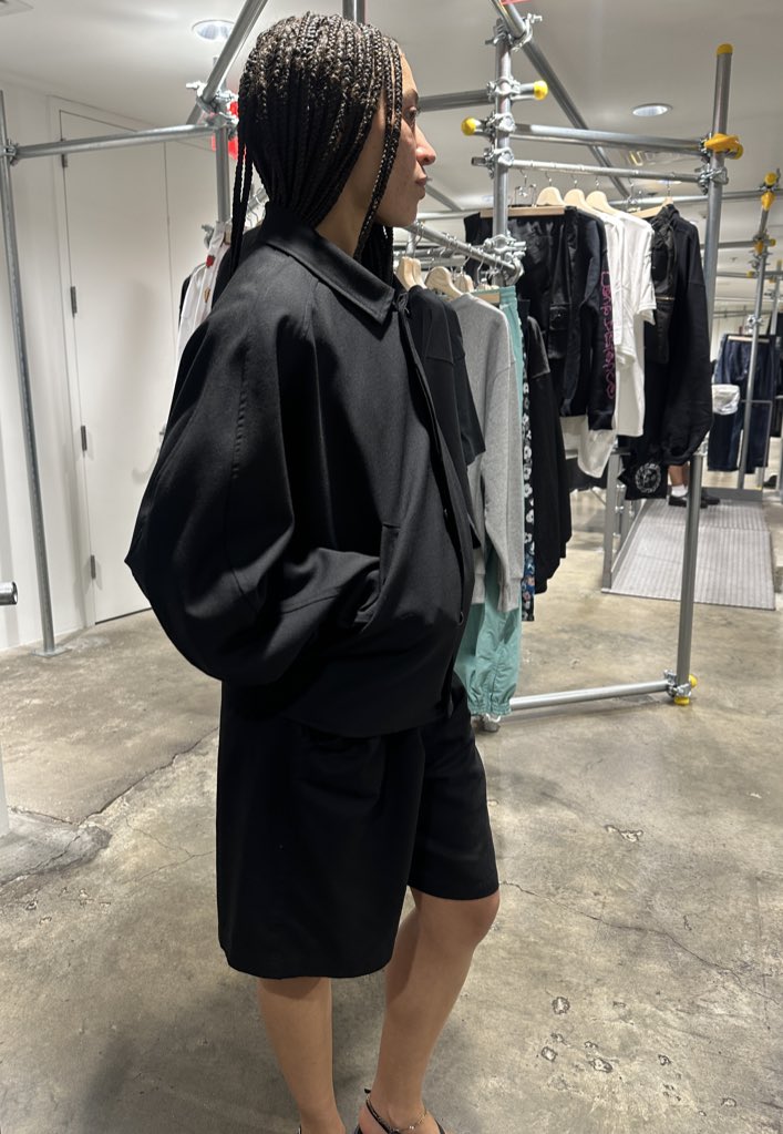fellinysl's tweet image. My husband and I are genuinely in love with this Christopher Nemeth jacket 🧘🏽♀️