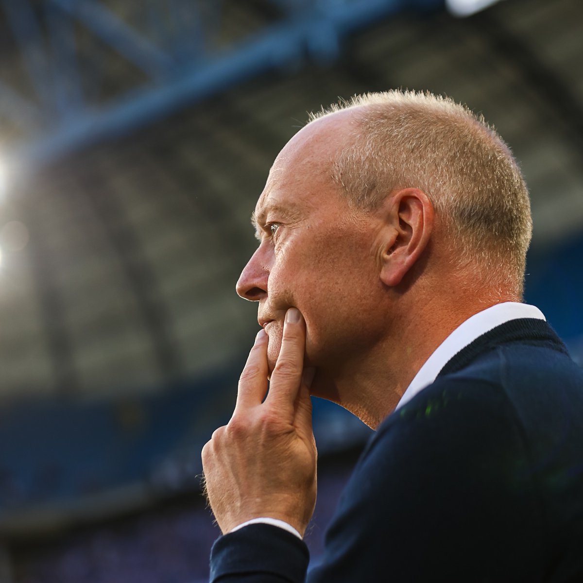 Trener Frederiksen: "Zagramy w sobotę z Lechią Gdańsk. Podjęliśmy taką decyzję po rozmowach ze sztabem i dyrektorem sportowym. Jeśli będziemy przekładać jakieś spotkanie, to prawdopodobnie będzie to miało miejsce przy okazji meczów trzeciej rundy eliminacji, taka jest moja