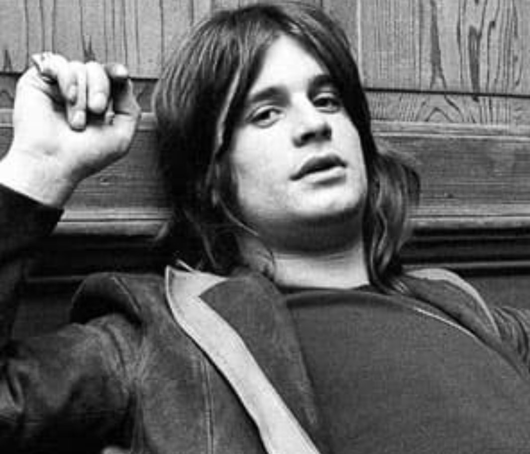 simoneUK69's tweet image. Ozzy was a local lad where I grew up. He was known as the Godfather of heavy metal & for his hard partying lifestyle but there was a gentle side to him and he had a beautiful natural tenor voice. There certainly will never be another like him.
Chaos wrapped in a melody 🪽