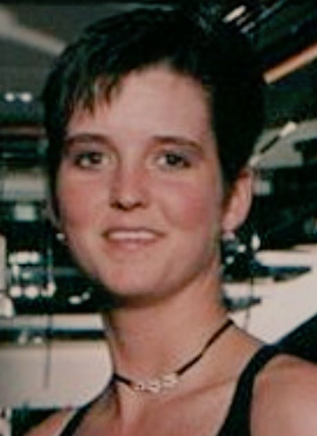 CoffindafferFBI's tweet image. Amy Bradley
She was so loved, that is the one thing that is undisputed.
But all of the scenarios that could have happened to her are in dispute:
*Suicide (table pulled by the balcony. Shoes placed neatly on balcony. Jeans and shirt missing. She had revealed her sexuality…