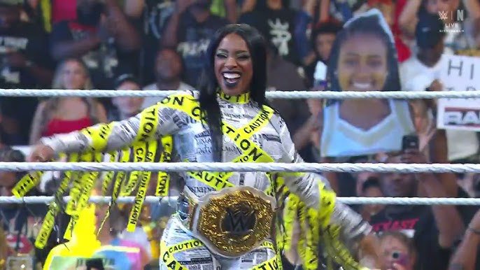 Bianca_Flair2's tweet image. Naomi slowly uncursing that belt:
So far on raw weekly
Feuding with Rhea and Iyo for Summerslam
Feuding with Stephanie at Paris