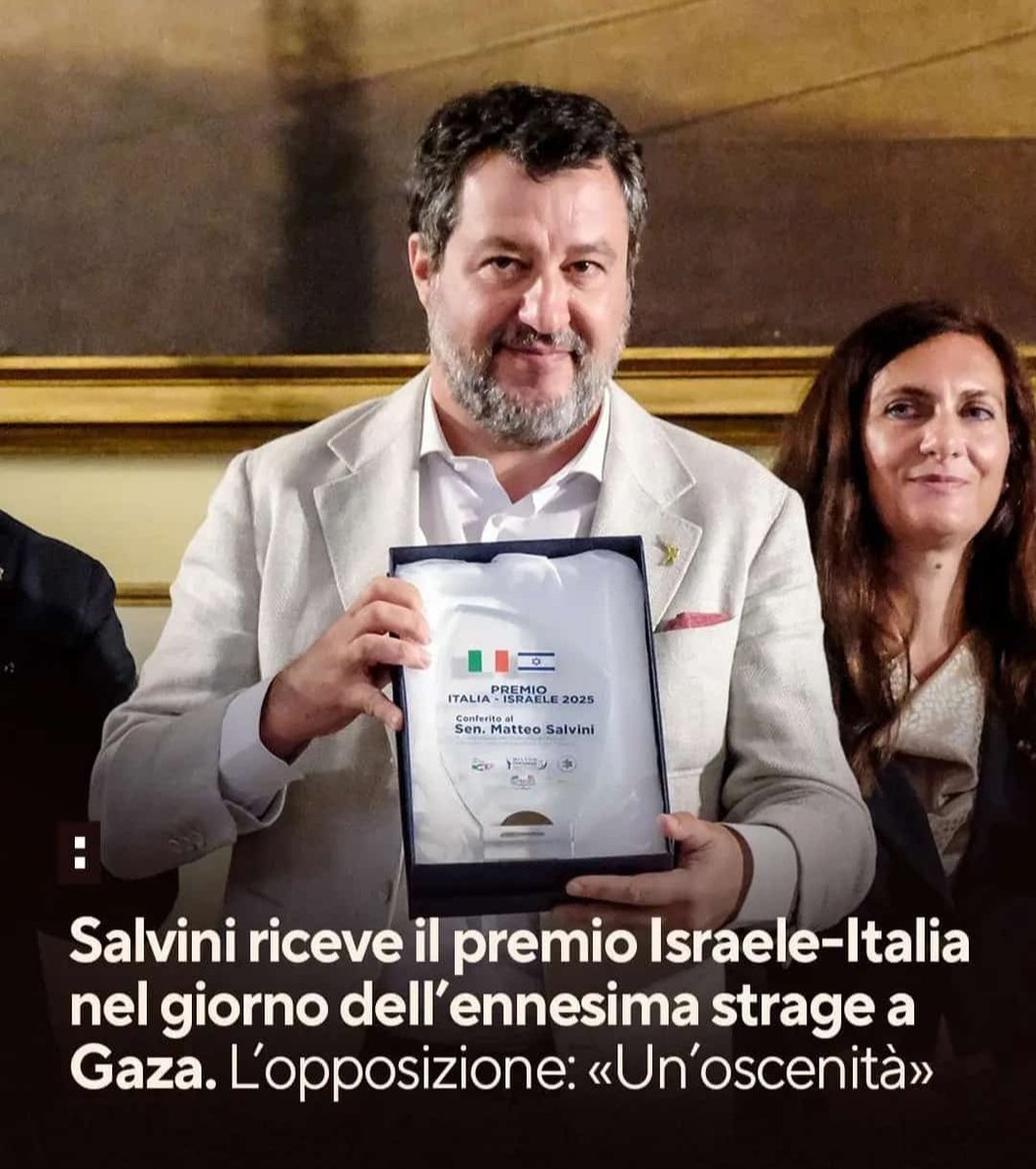 Elena81353537's tweet image. La sua faccia di caxxo si commenta da sola.
#SalviniVergognaNazionale
