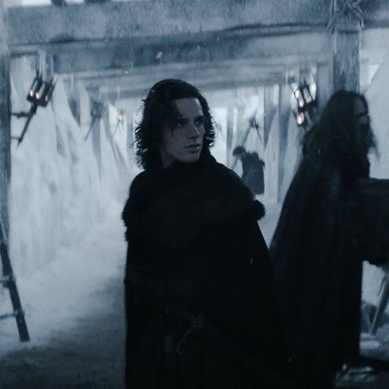 rottedcurse's tweet image. the people who legitimately got upset that he was being fancasted as jon were being so unserious