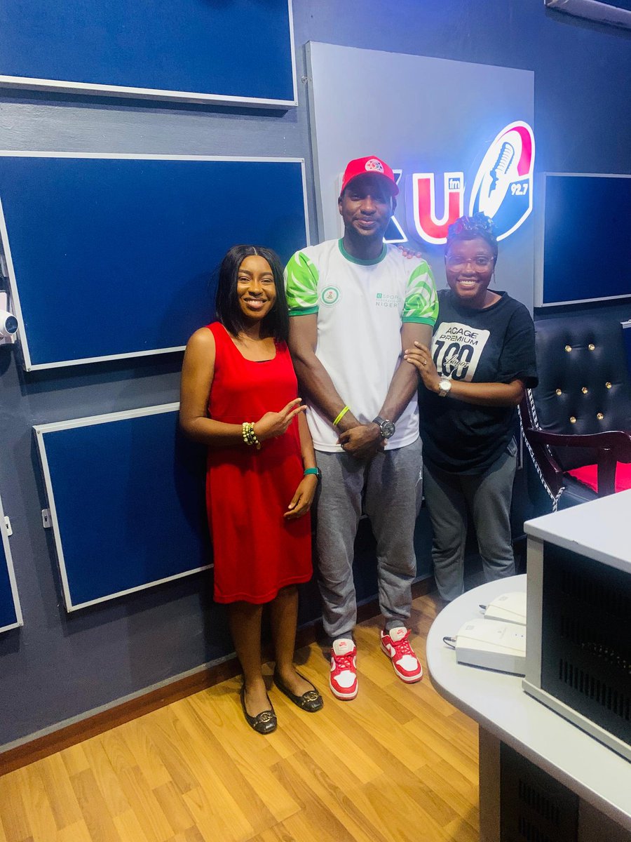 boladebezi's tweet image. My radio tour ended today at KU Fm 92.7 Benin, special thanks to Omoye for hosting me today, nothing but gratitude.
@_spiriituaL
@OwlsomeWears
@ListsNG