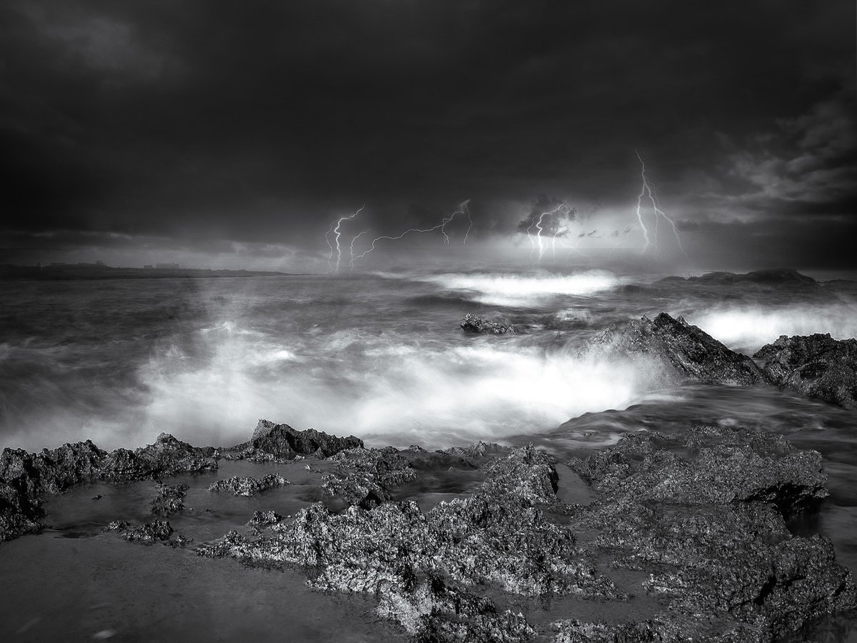 wellbeingpixels's tweet image. The cruel sea calls
#sea #ocean #waves #blackandwhitephotography #blackandwhite #landscapes #landscapephotography