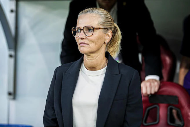 Sarina Wiegman ha alcanzado la FINAL de TODOS los grandes torneos de selecciones que ha dirigido en su carrera:

✅ Eurocopa 2017 con 🇳🇱
✅ Mundial 2019 con 🇳🇱
✅ Eurocopa 2022 con 🏴󠁧󠁢󠁥󠁮󠁧󠁿
✅ Mundial 2023 con 🏴󠁧󠁢󠁥󠁮󠁧󠁿
✅ Eurocopa 2025 con 🏴󠁧󠁢󠁥󠁮󠁧󠁿

ENTRENADORA LEGENDARIA. #WEURO2025