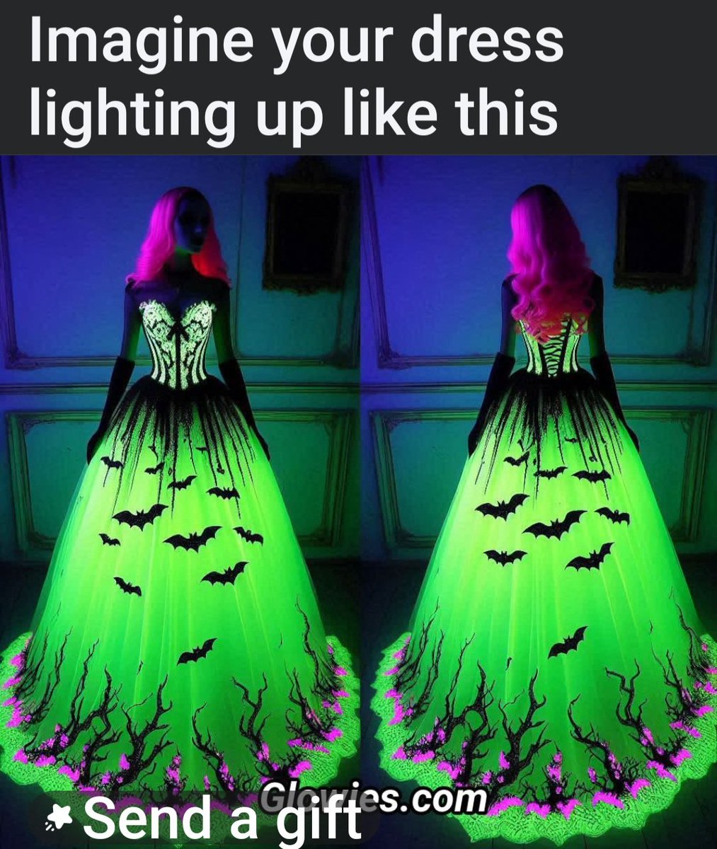 JasonStrummer's tweet image. I openly admit - I don't know shite about fashion.
But - this is a thing of absolute beauty.
@HorrorsHearts79
@StephanieHorror
@SionSweet77
@8WithaTiara