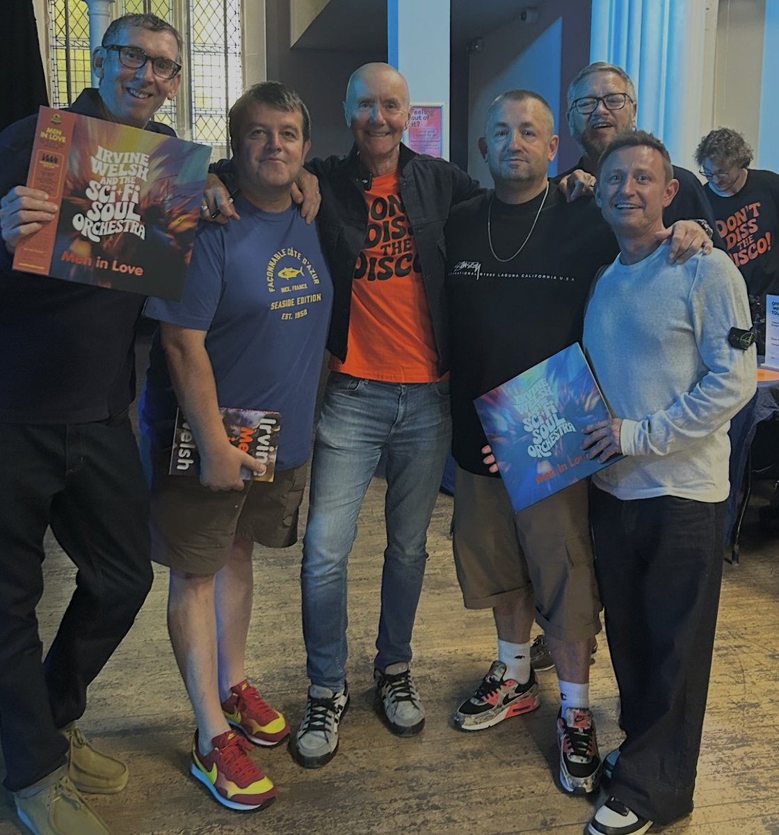 TonyRivers1927's tweet image. Bristol for @IrvineWelsh’s book tour . Men in Love, the return of Begbie, Renton, Spud and Sick Boy, along with a vinyl album collection of Disco & Soul. Both in among his many words, an antidote of the hate filled era of politics and internet. Always a pleasure