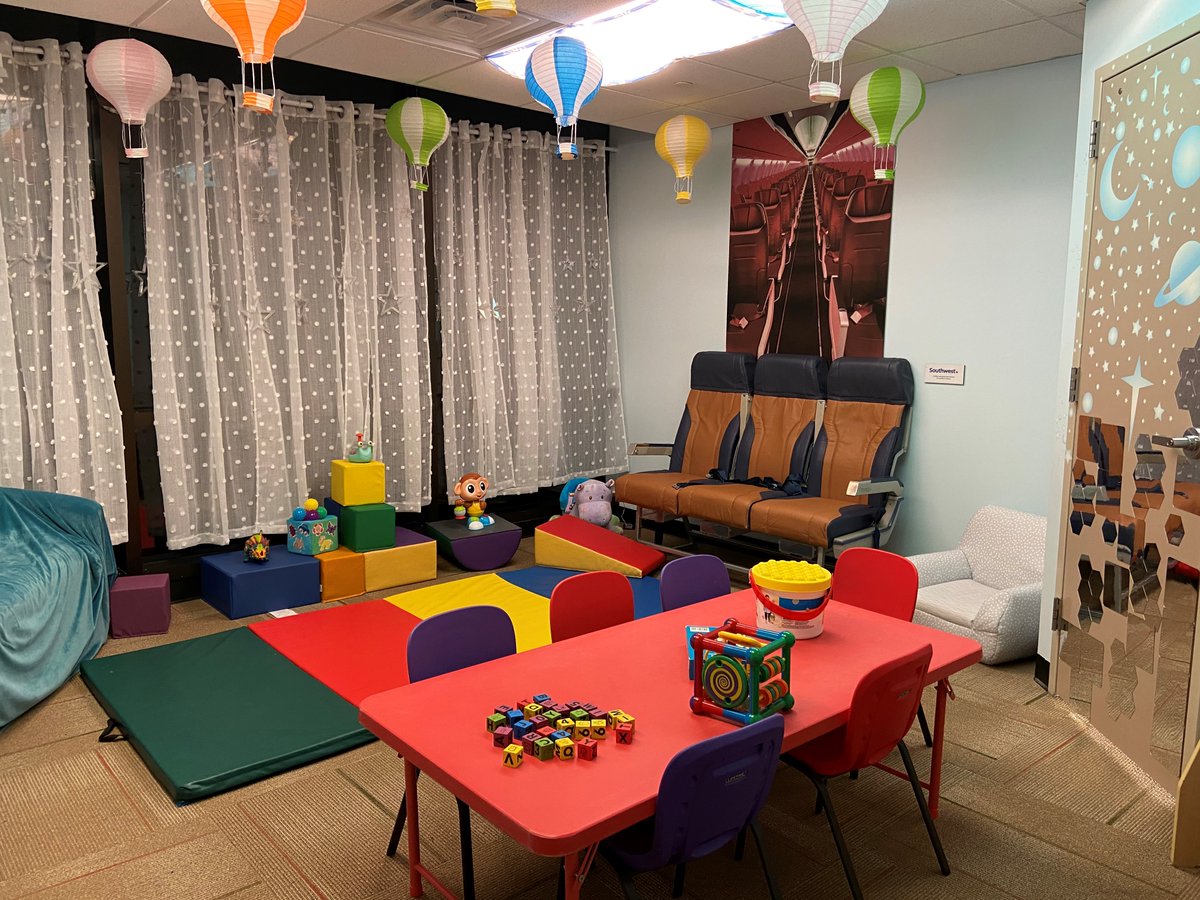PHX is proud to recognize Disability Independence Day later this week. We’re spotlighting accessibility features like our Compassion Corner, a space that includes an all-faiths chapel and a sensory room. Find it in Terminal 4, Level 3. 
Learn more: bit.ly/47AXsi2