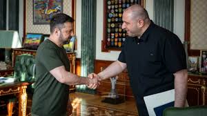 EuromaidanPR's tweet image. Deja vu!
Over the past 7 days, 5 meetings have been held on drone procurement and production:
1. Zelensky with Umerov.
2. Zelensky with Svyrydenko and Fedorov.
3. Zelensky with Umerov and Shmyhal.
4. Umerov with Shmyhal
5. Zelensky with Umerov, Shmyhal, Fedorov.
So we wonder…