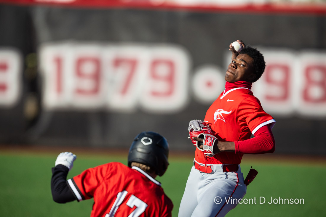 VincentDJohnson's tweet image. Not sure if I'm a curse, but I shot 6 #HomewoodFlossmoor #baseball games and never saw them win. They were a good team too! Hopefully they sees the silver lining that they were the most photographed team and allows me to cover them next season. The link below is the Regional…