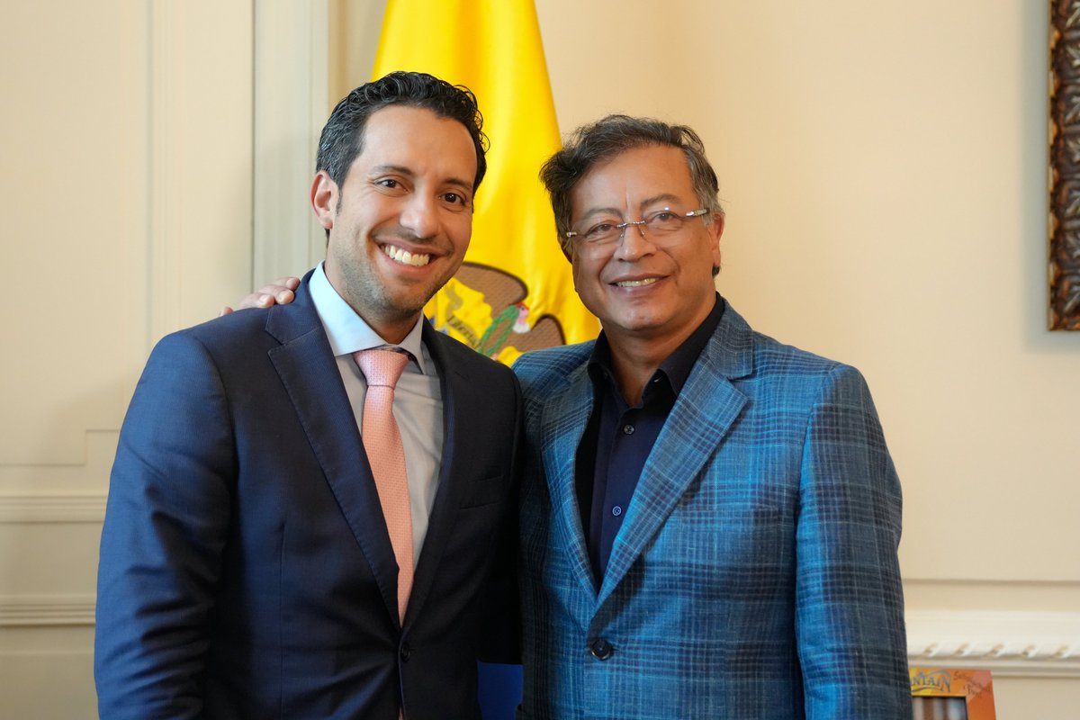 infopresidencia's tweet image. 📸 | El Presidente @petrogustavo, el nuevo presidente del Senado, @lidiosenado, y Julián López, nuevo presidente de la Cámara de Representantes se reunieron en la tarde de este martes en la @Casa_Narino.
