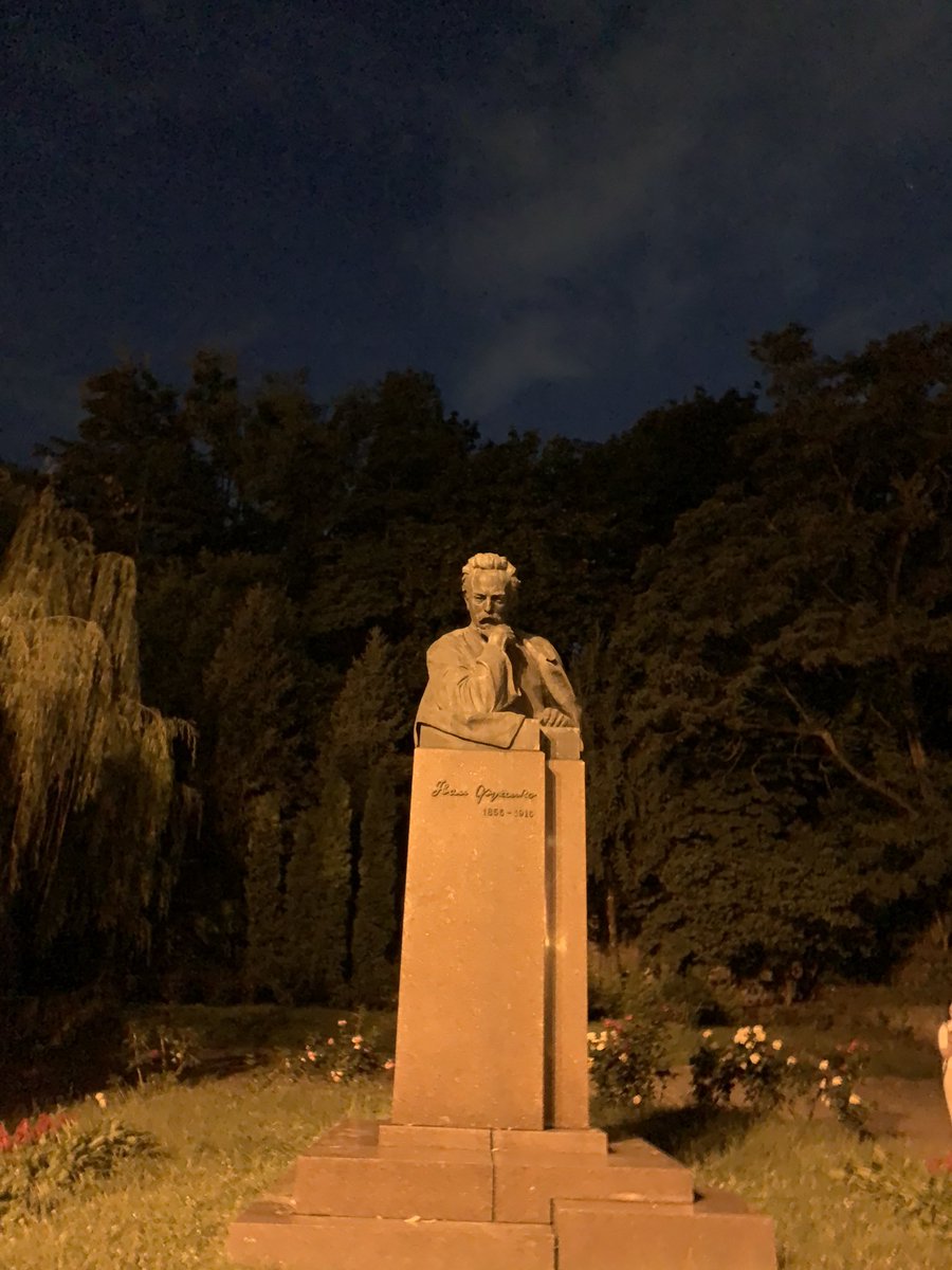 саша гонтар tweet media