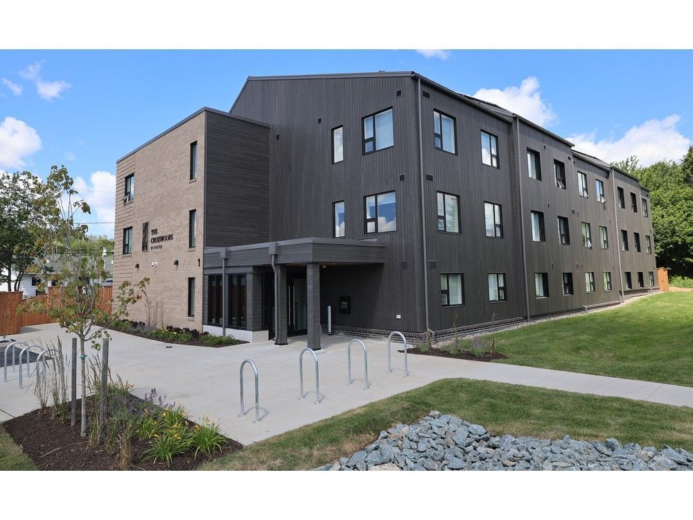 chronicleherald's tweet image. Land for Housing program pays dividends with Cole Harbour building but CMHC identifies significant Nova Scotia housing gap saltwire.com/nova-scotia/ha…