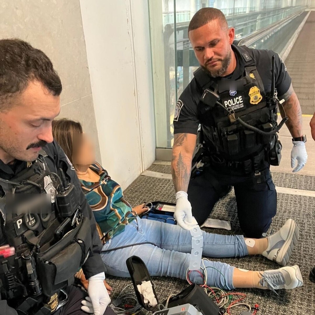 OFOEAC's tweet image. CBP officers have an unwavering commitment to protect the nation and save lives. Putting the Nation First means sacrifice and dedication for the greater good of the country and its people. We are America's front line.
#OFOProud🇺🇸