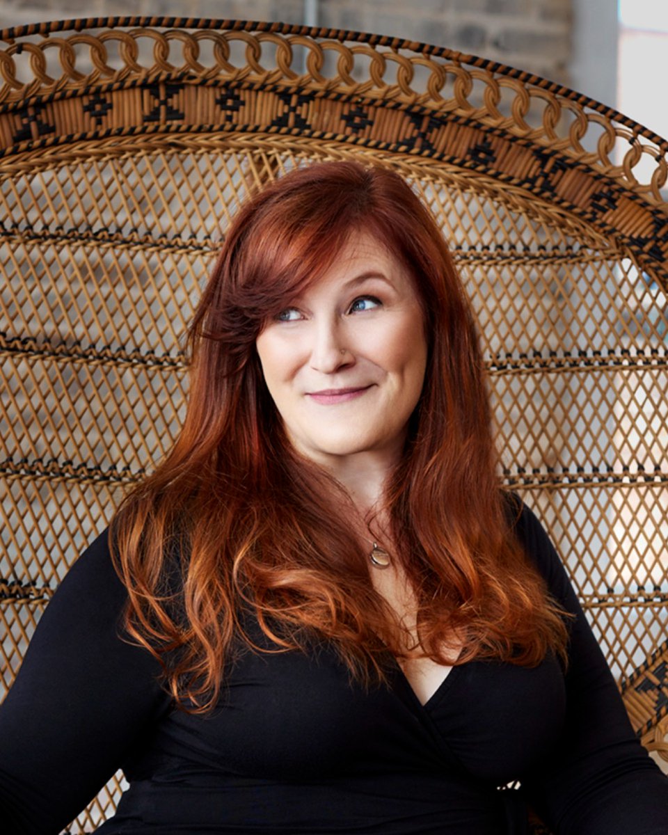 NCStateAlumni's tweet image. By day, Amy Rossi tells NC State’s story. By night? She wrote her own. 📝
Her debut novel, “The Cover Girl,” hits shelves Aug. 5. Learn more (and see how to snag a signed copy at @quailridgebooks) in #NCStateMag: ncst.at/ws2E50WttiA