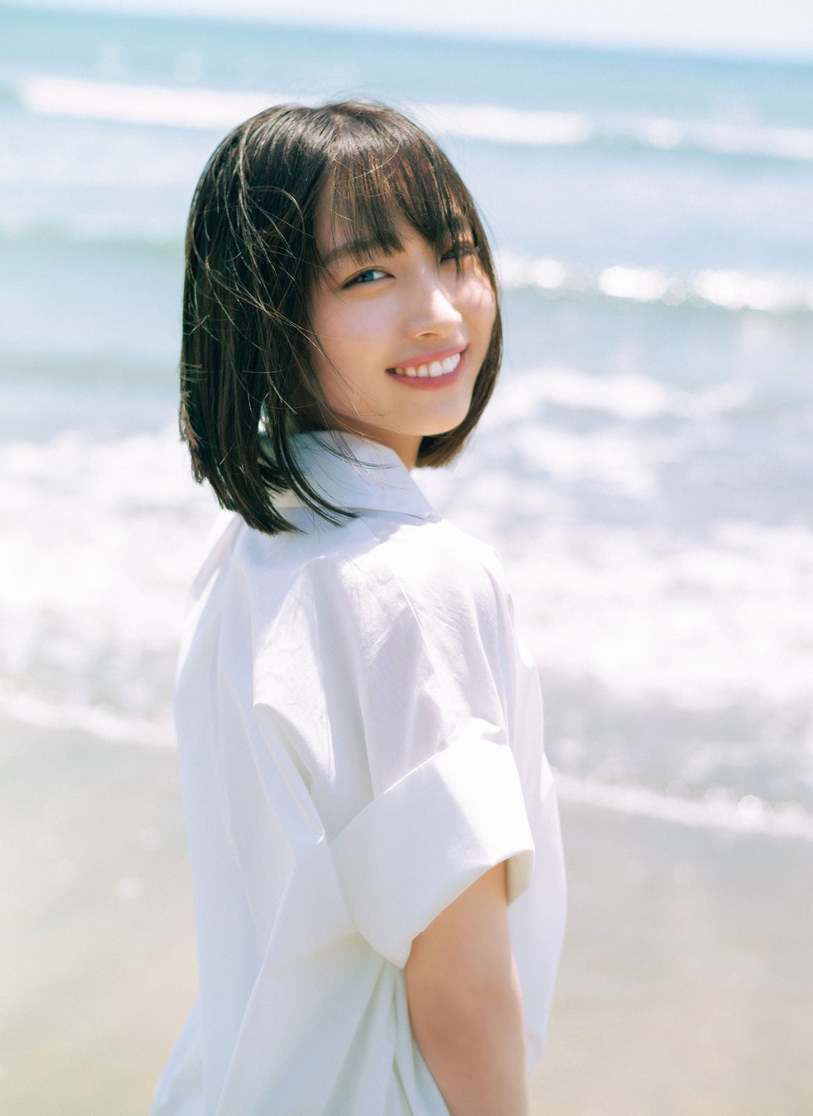 日向坂46 大野愛実 サイン ステッカー 日向坂46 生写真 五期生 お披露目 制服 大野愛実 日向坂 直筆