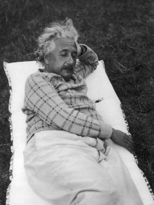 PhysInHistory's tweet image. I lie on the beach like a crocodile and let myself be roasted by the sun. I never see a newspaper and don't give a damn for what is called the world.
-- Einstein's 1918 letter to Max Born