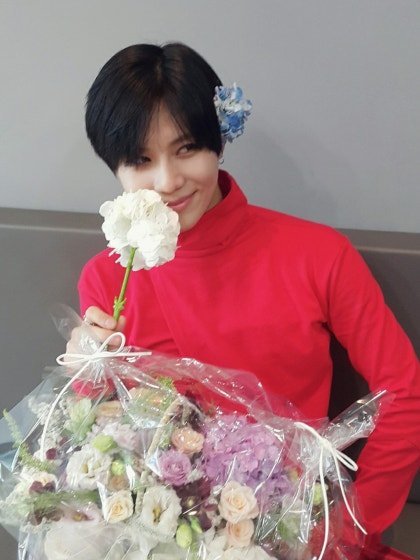 veneratum's tweet photo. thread of industry peer &amp; professional accounts of taemin being the kindest sincerest most sweetieful princess of the universe https://t.co/znLSJxsAtL