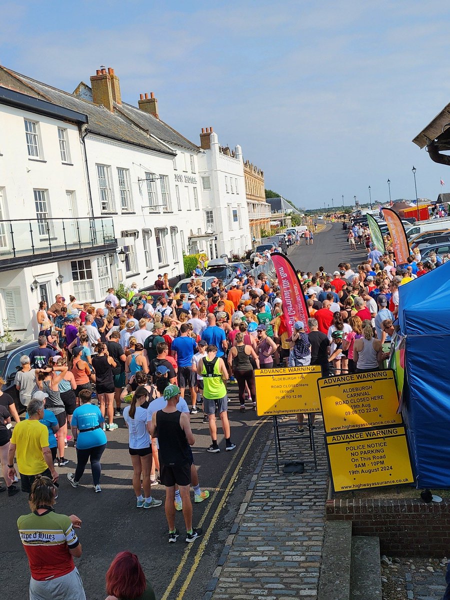Conquer the K! Your 10K Mini-Marathon Awaits!
Lace up your shoes and get ready to achieve something incredible! Join us for the annual Aldeburgh Carnival 10K Mini-Marathon. Sign up at > entrycentral.com/Aldeburgh-Carn… #Minimarathon #Runners #AldeburghCarnival #Aldeburgh #FunRun
