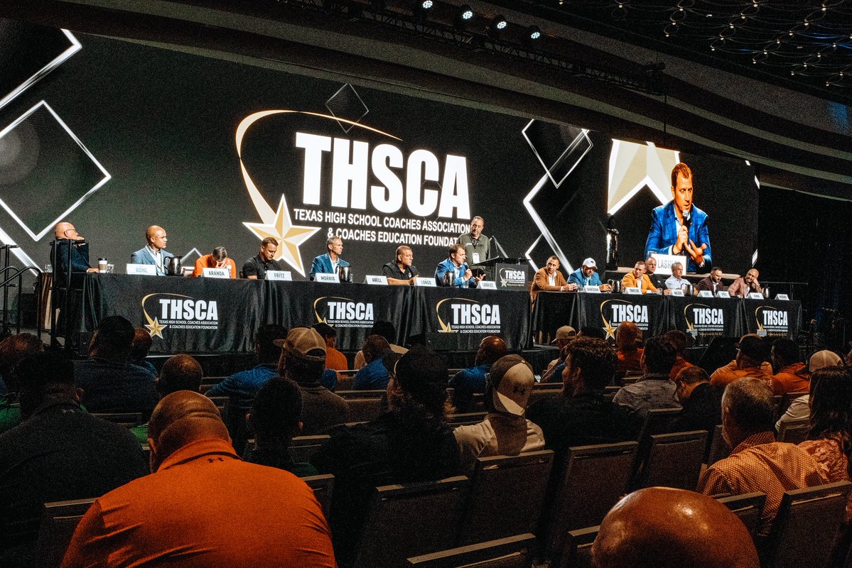 3 Days of <a href="/THSCAcoaches/">THSCA</a> #CoachingSchool…
📝 253 hours of content in 13 sports, professional development and health &amp; safety
💼 28 Meetings
🤝 16 Networking Events
🎤 9 Panel Discussions
🎥 32 Press conferences 
🛍️ 315 Exhibitors
👏🏼 One proud staff
1️⃣8️⃣,5️⃣6️⃣1️⃣ attendees!!