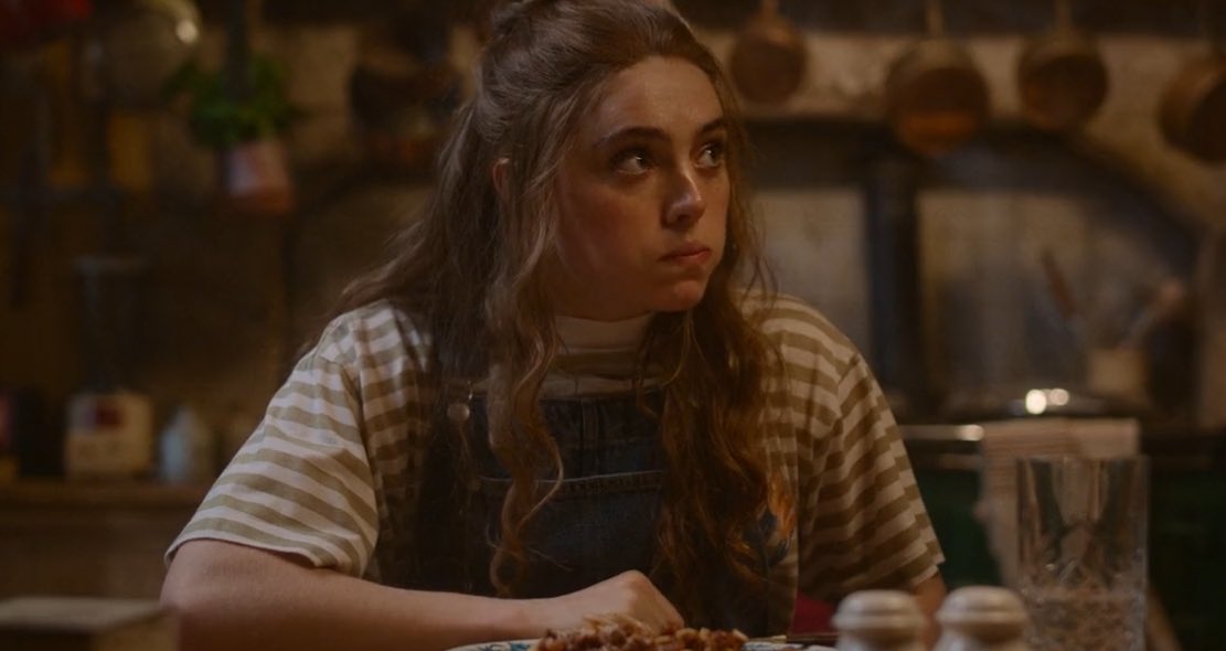 gaearave's tweet image. took me the fifth (sixth? who's counting anymore?) rewatch to realise rupert and taggie literally look like a married couple in 1x05 like!!! so domestic and cute it almost looks like he's coming home to her after work