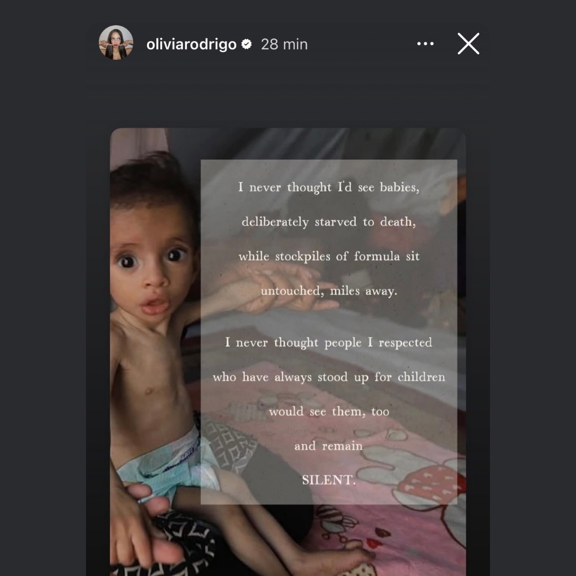 bchartsnet's tweet image. 🇵🇸 Olivia Rodrigo publica novo story em suporte à Palestina:
“Nunca pensei que veria bebês, deliberadamente mortos de fome. (…) Nunca pensei que pessoas que eu respeitava e que sempre defenderam as crianças também as veriam e permaneceriam SILENCIOSAS.”