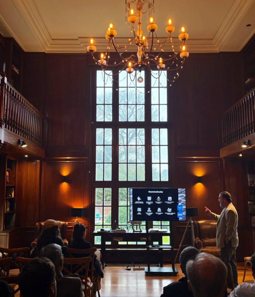 MartinLitwak's tweet image. Lindo evento sobre tendencias en protección patrimonial hoy en Le Biblo Horel Boutique, Montevideo.

Muchas gracias al equipo de @UntitledLegal por la impecable organización y a todos los clientes, colegas y amigos que se acercaron.