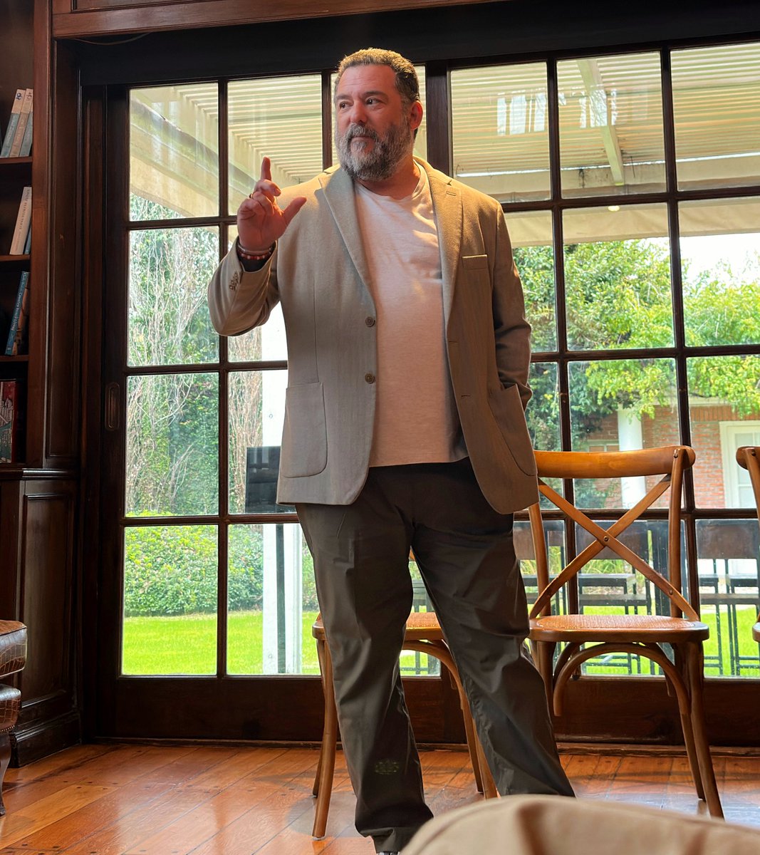 MartinLitwak's tweet image. Lindo evento sobre tendencias en protección patrimonial hoy en Le Biblo Horel Boutique, Montevideo.

Muchas gracias al equipo de @UntitledLegal por la impecable organización y a todos los clientes, colegas y amigos que se acercaron.