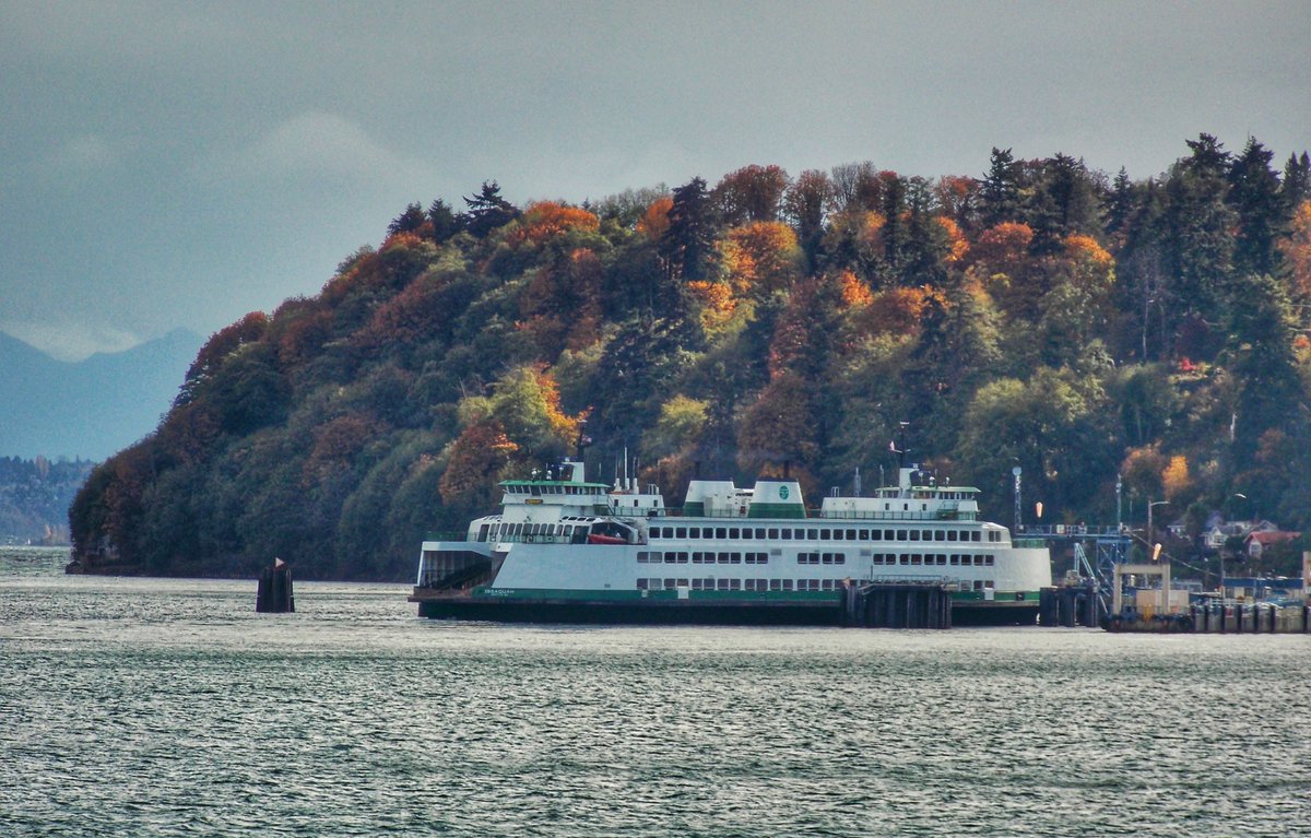 Before we know it, it'll be sweater season. Want to be prepared for the best fall yet? Don't forget to book your fall vehicle reservations (Sept. 21-Dec. 27). They will be available at 10a Tues 8/5, for Anacortes/San Juan Islands and Port Townsend/Coupeville routes.