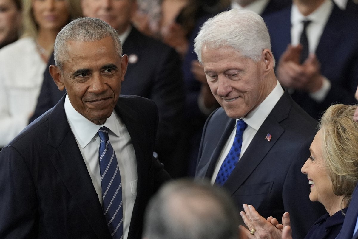 IndocileMedia's tweet image. L'administration Trump soutient avoir de solides preuves contre Barack Hussein Obama pour trahison. Lui et sa communauté du renseignement de l'époque serait à l'origine du Russia Hoax de 2016 et de l'usurpation de l'élection de 2020!
indocilemedia.com/russia-hoax-ce…
@EloVeut @Pat77432407…