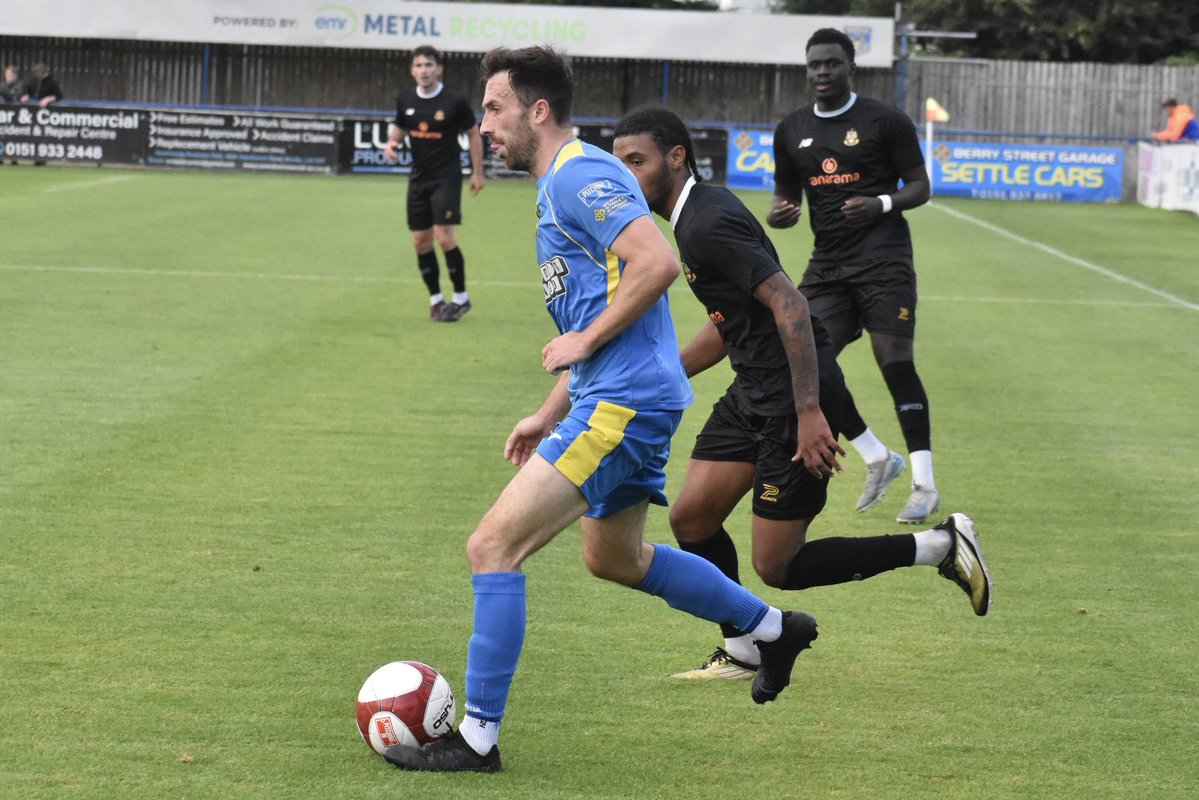 paulmoran62's tweet image. Set of pictures from tonights friendly at the @BerryGarage Stadium were the final score was @Bootle_FC 1-2 @southport_fc
There are a full set of pictures from this game on my Facebook page and also my Instagram (paul.moran.62)