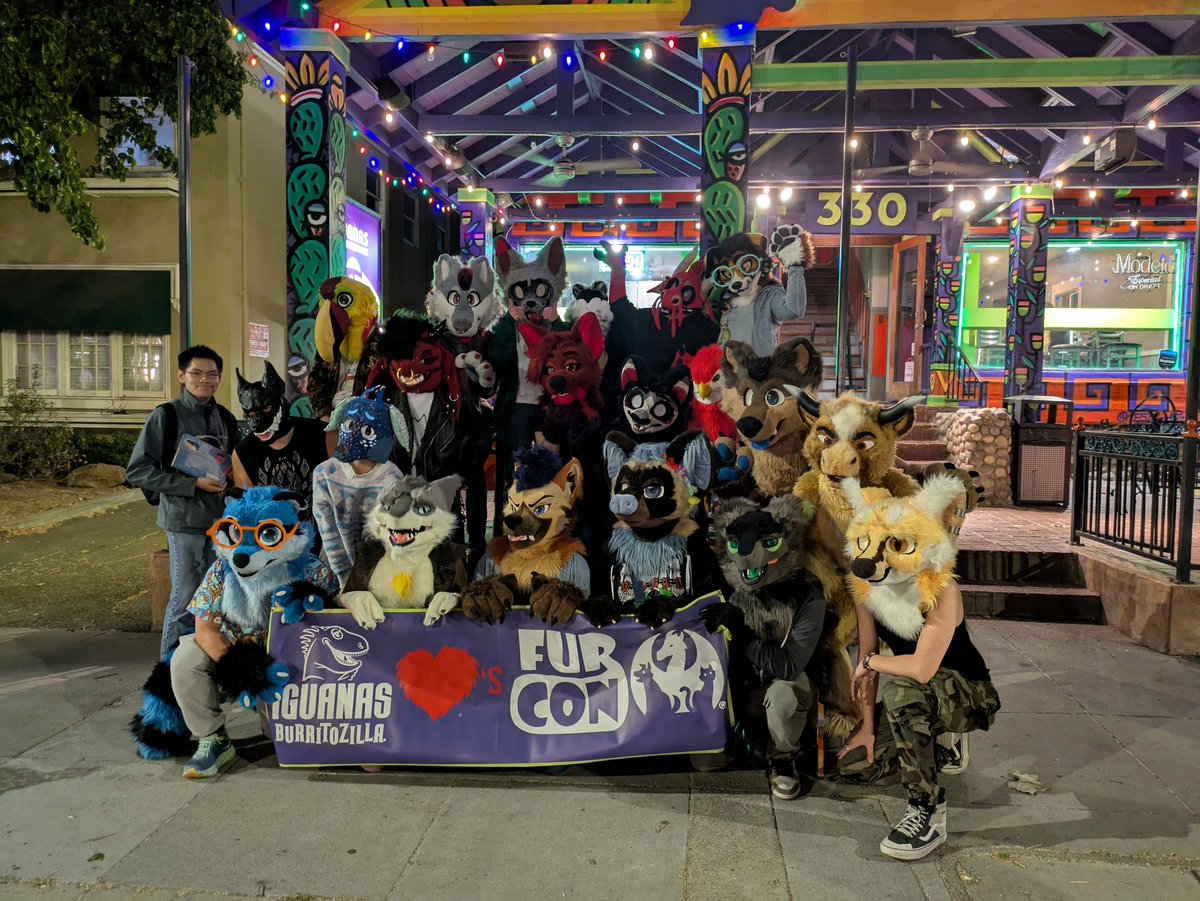 furcon's tweet image. We at Further Confusion would like to give our greatest thanks and appreciation to Iguanas Burritozilla, which will be shutting down later this week as it relocates to Texas.
Thanks for all the memories over the years!
